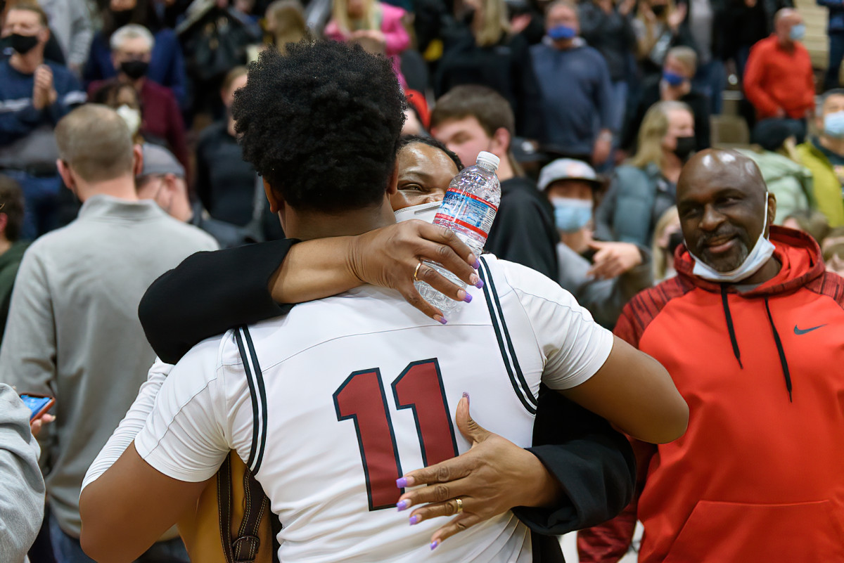 Tualatin Lake Oswego boys basketball Ken Waz 74